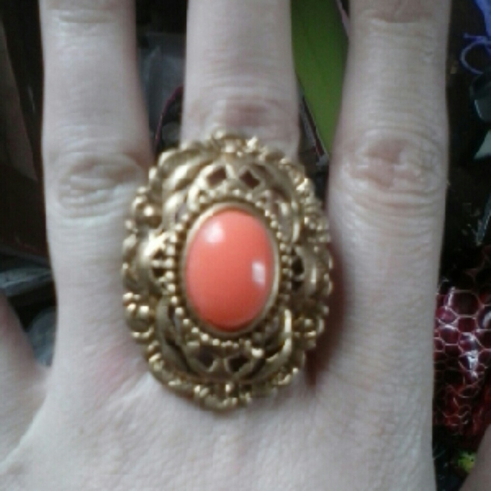 Juicy Couture vintage style cocktail ring NWT Sz 7 - Picture 6 of 8